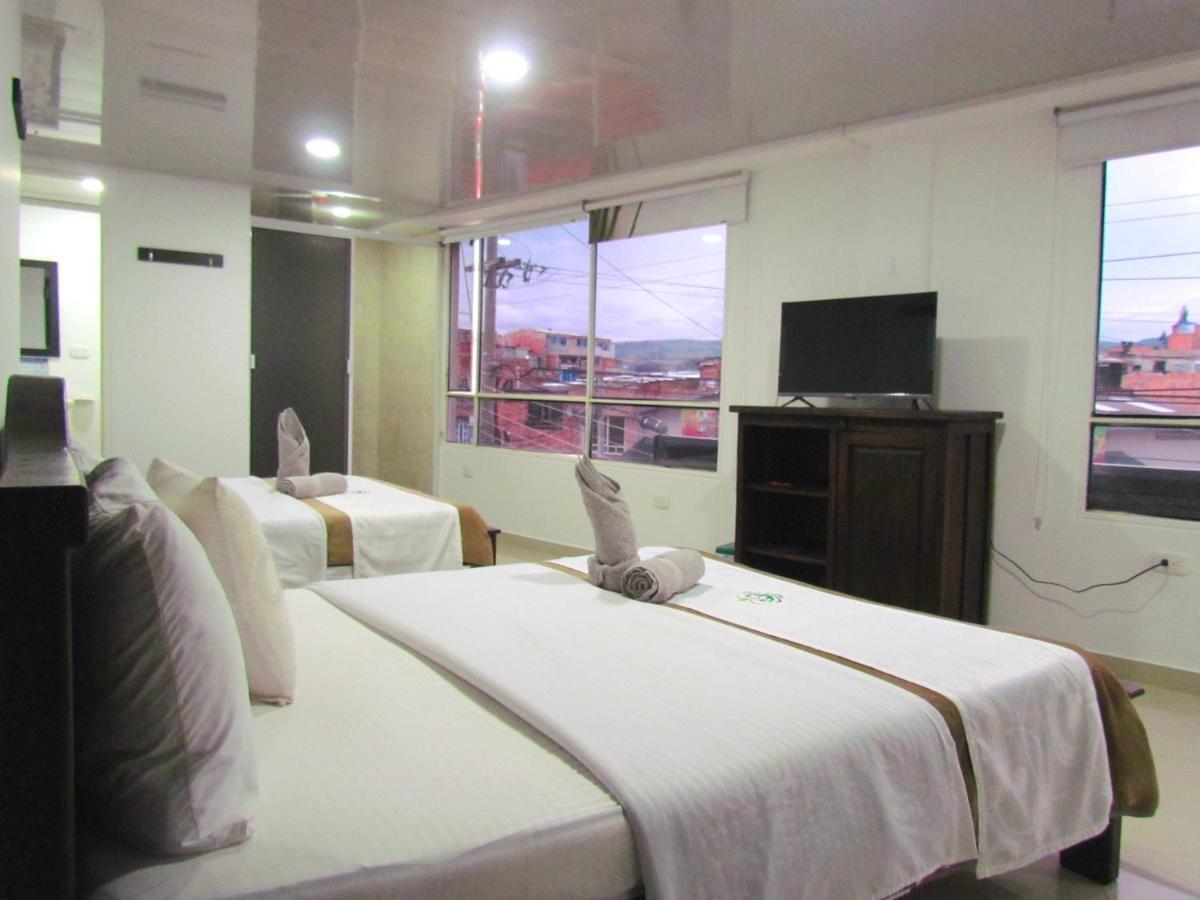 Hotel Colonial El Bosque Dorado Tunja Esterno foto
